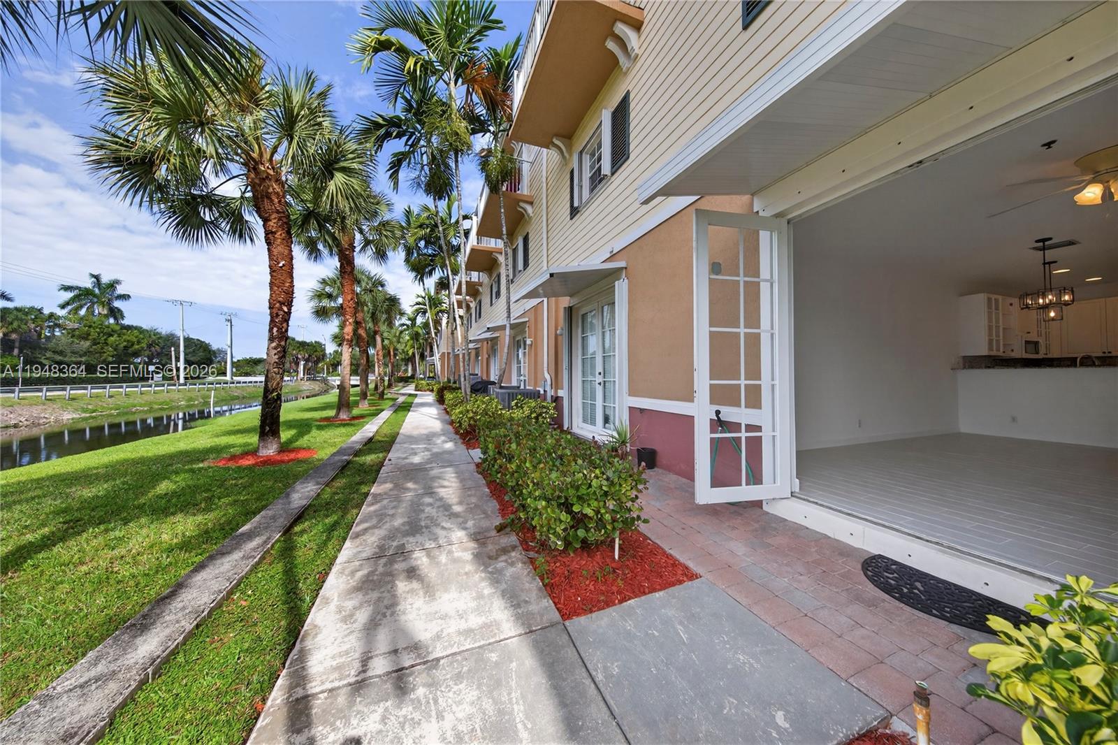 WILLOW GROVE - Residential Lease