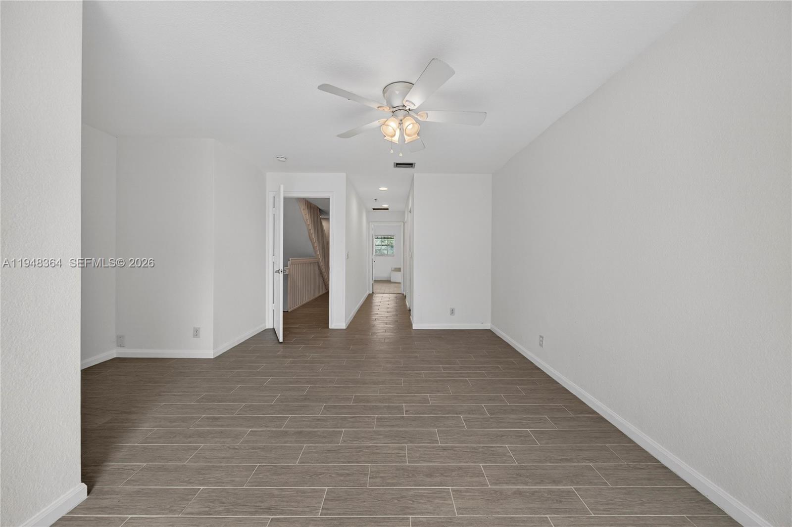 WILLOW GROVE - Residential Lease