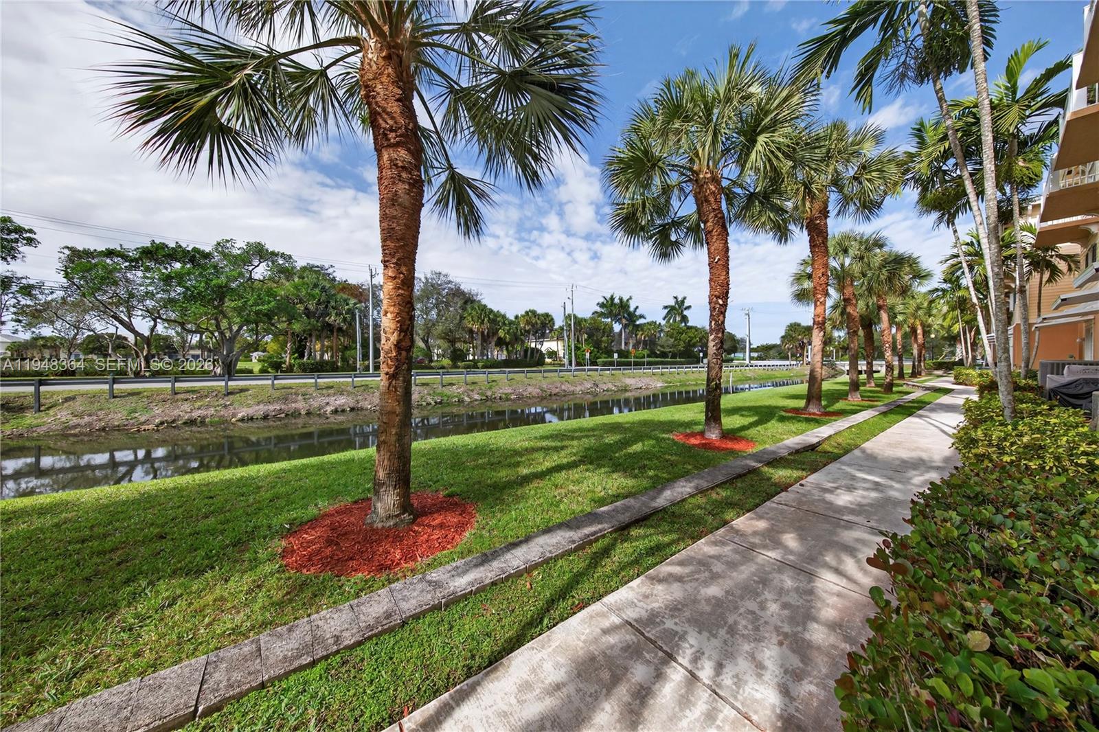 WILLOW GROVE - Residential Lease