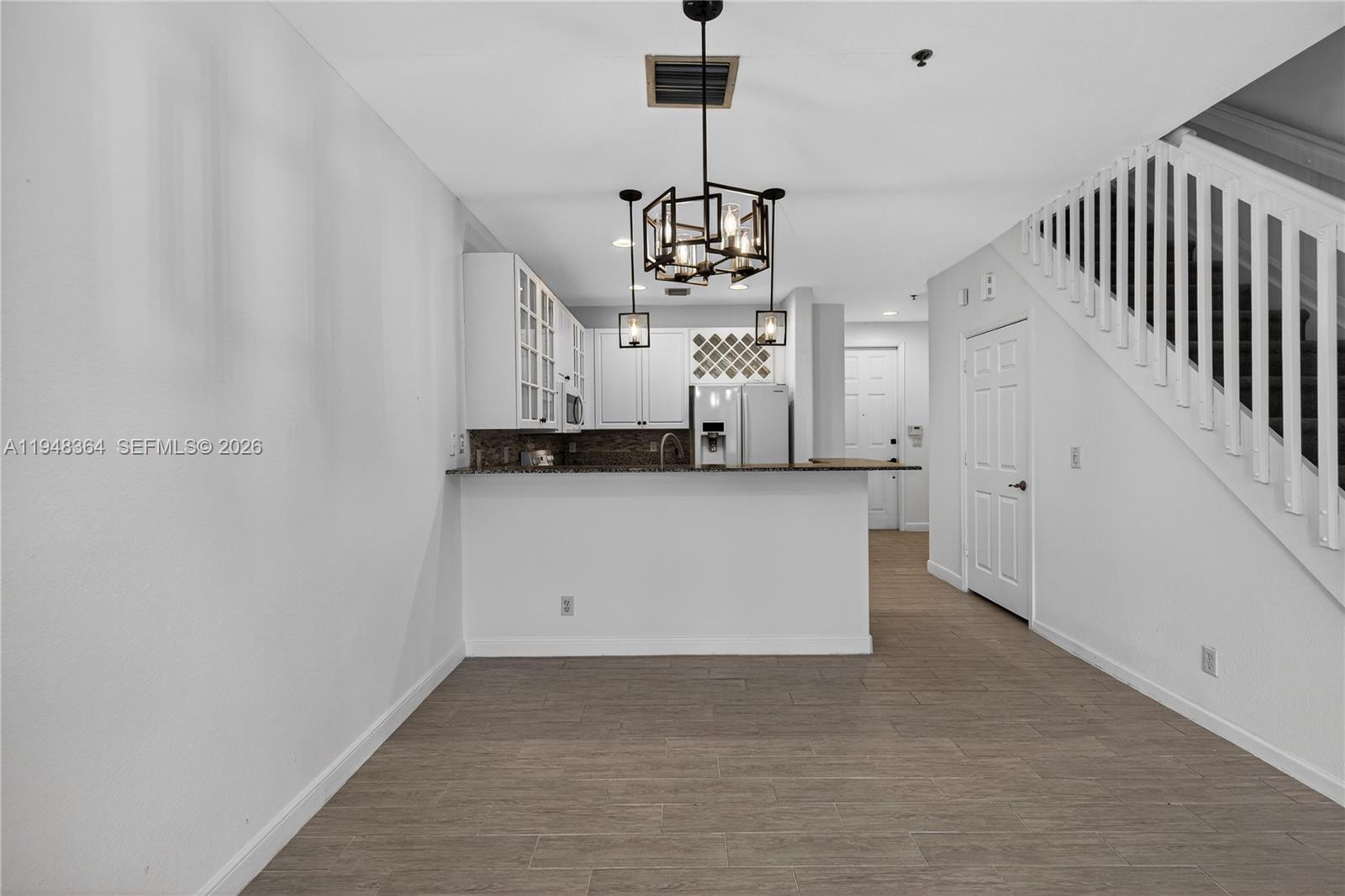 WILLOW GROVE - Residential Lease