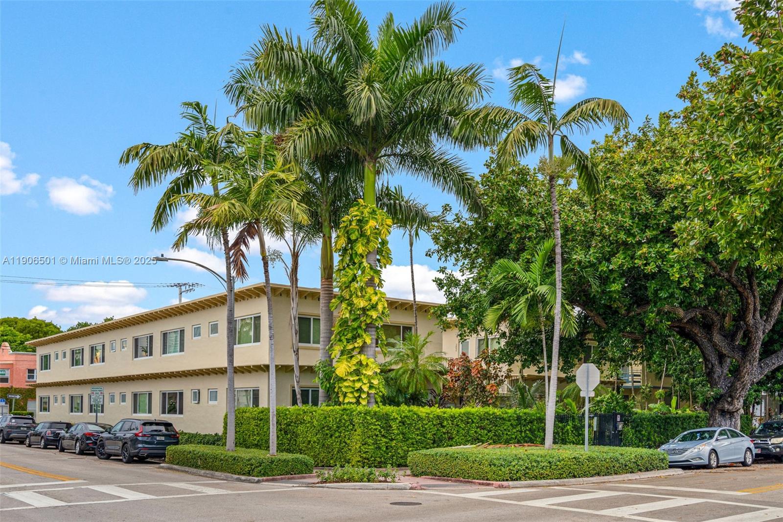 900 MERIDIAN CONDO - Residential Lease