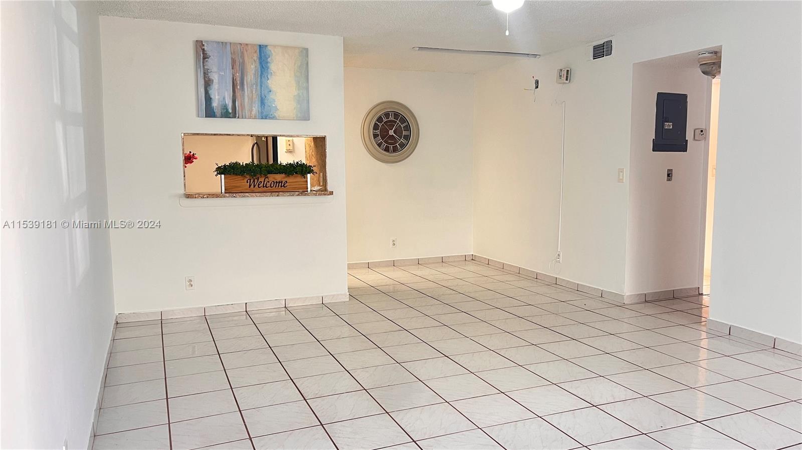 Property for Sale at 809 Twin Lakes Dr 32-A, Coral Springs, Broward County, Florida - Bedrooms: 2 
Bathrooms: 2  - $225,000