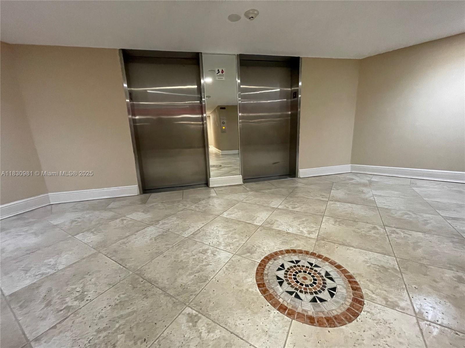 RIVER REACH CONDOMINIUM I - Residential