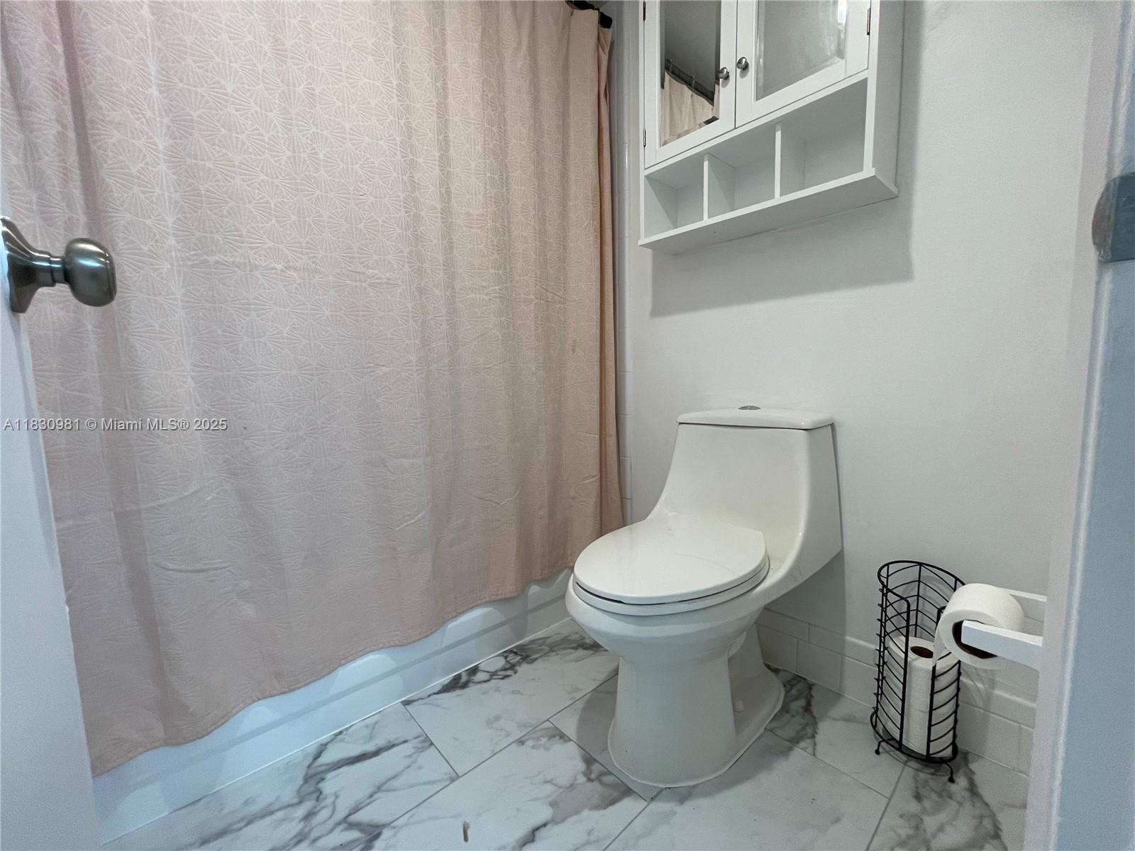 RIVER REACH CONDOMINIUM I - Residential