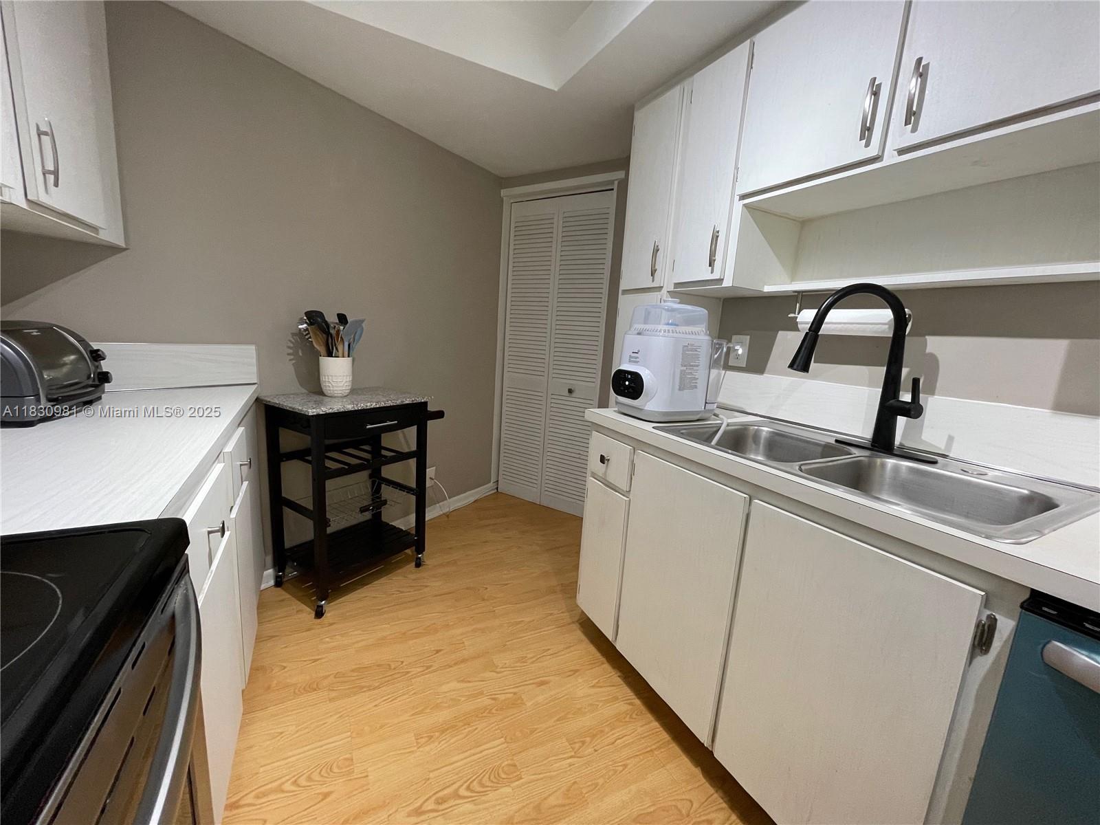 RIVER REACH CONDOMINIUM I - Residential