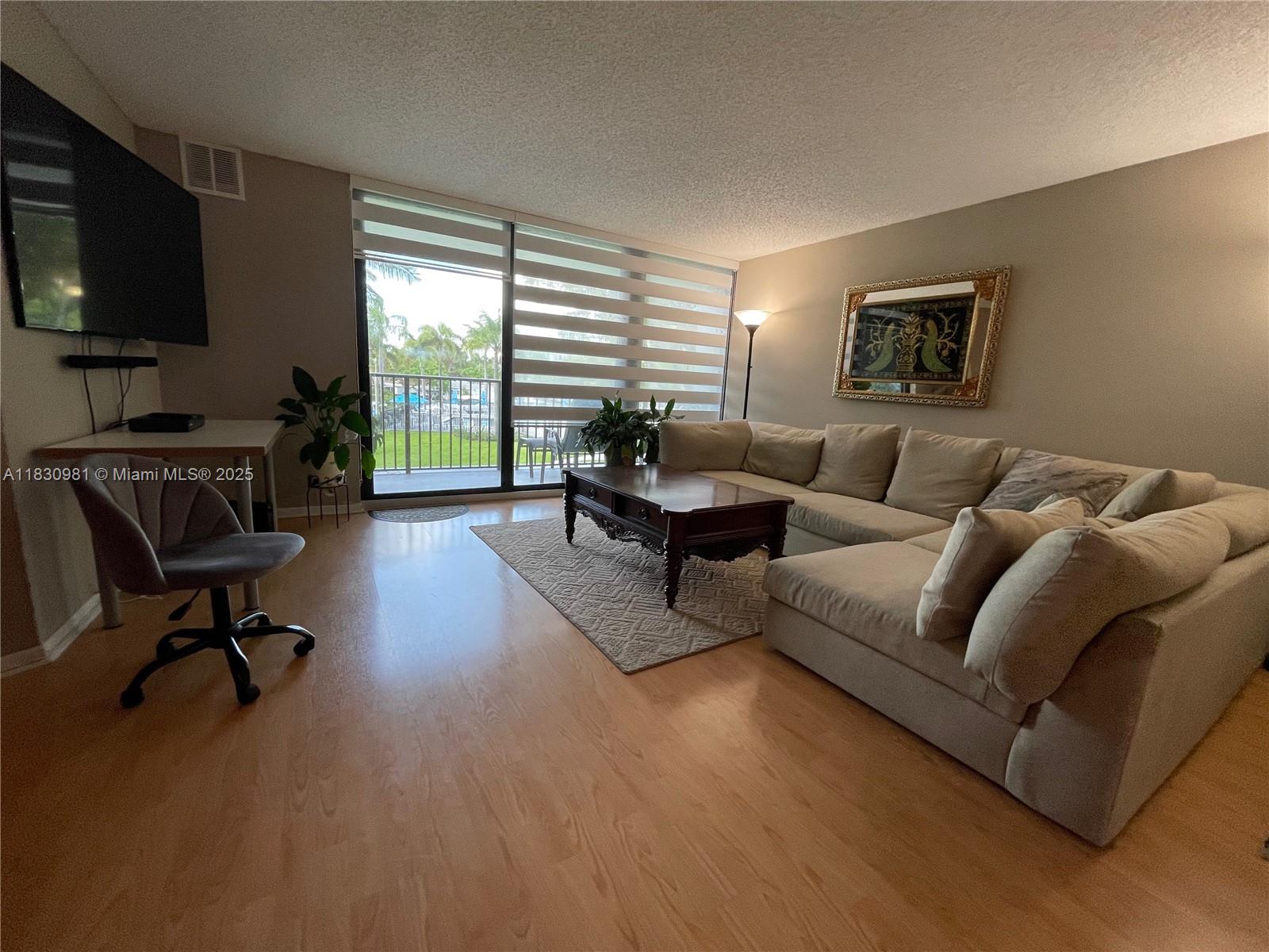 RIVER REACH CONDOMINIUM I - Residential