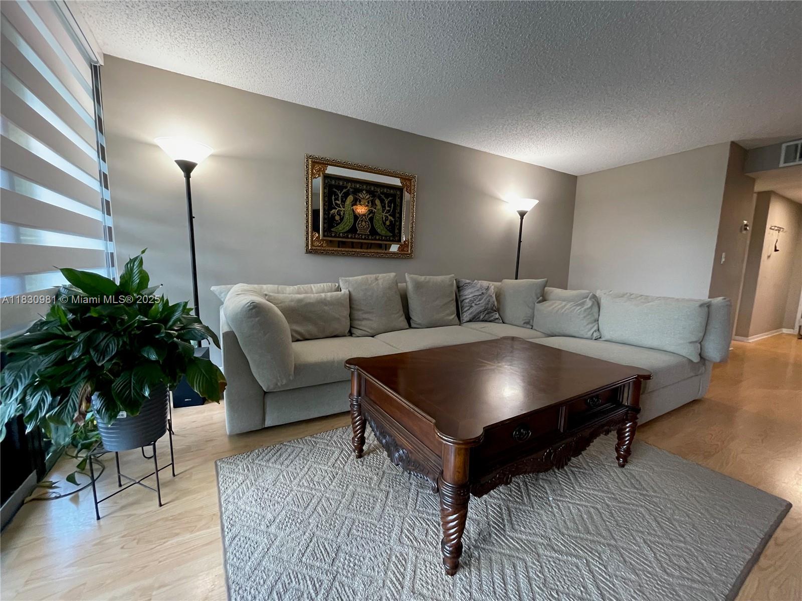 RIVER REACH CONDOMINIUM I - Residential