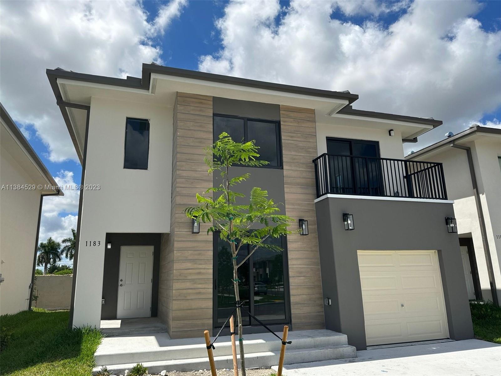 AURORA AT GRAND PALMS - Residential Lease