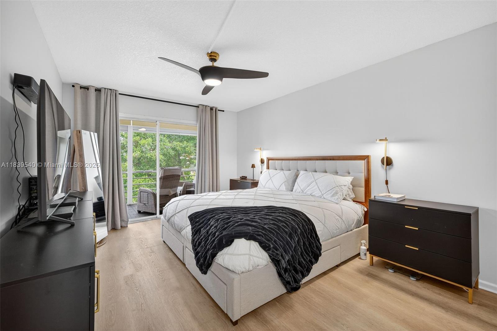 HARWOOD D CONDO - Residential