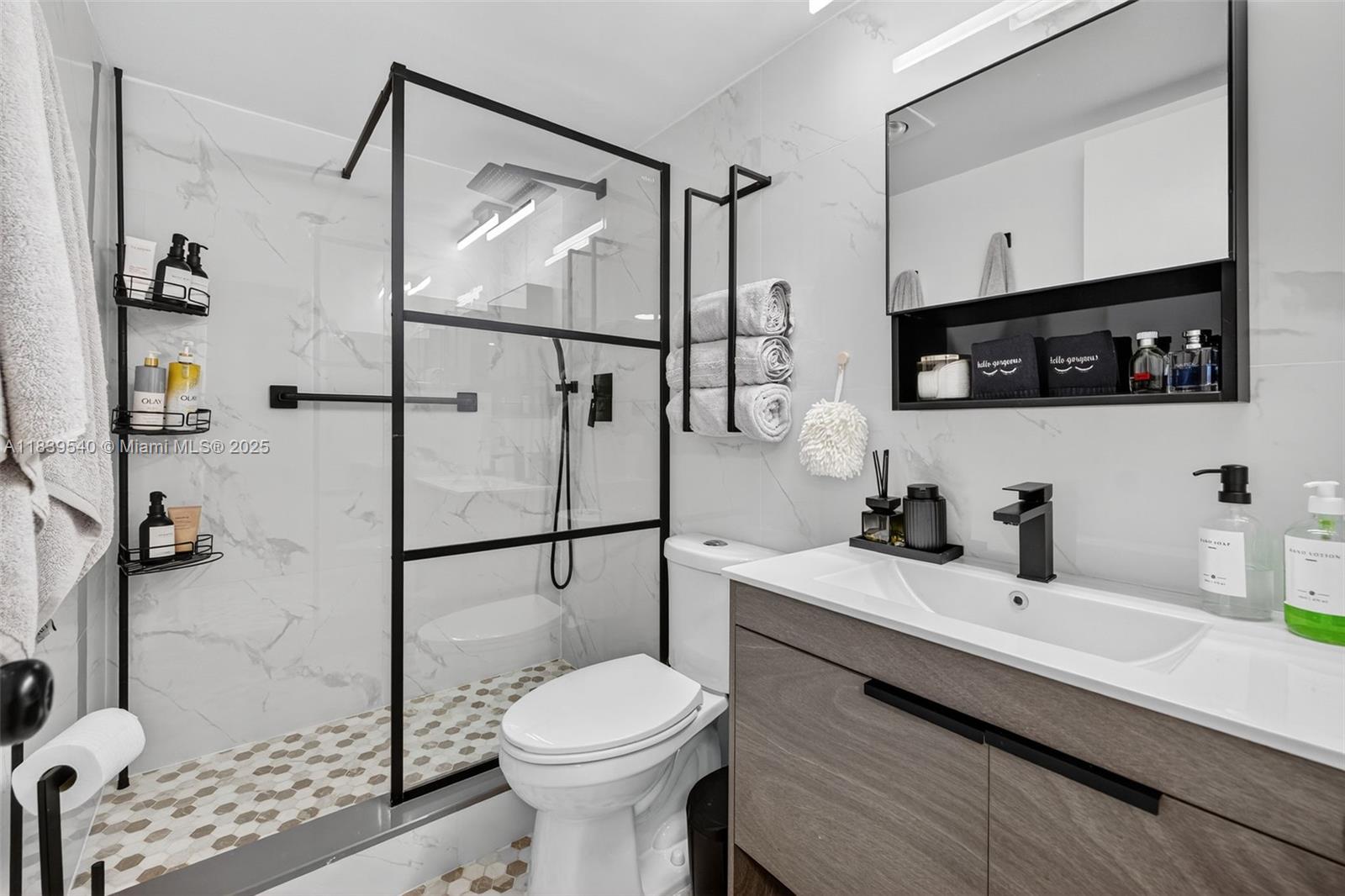 HARWOOD D CONDO - Residential