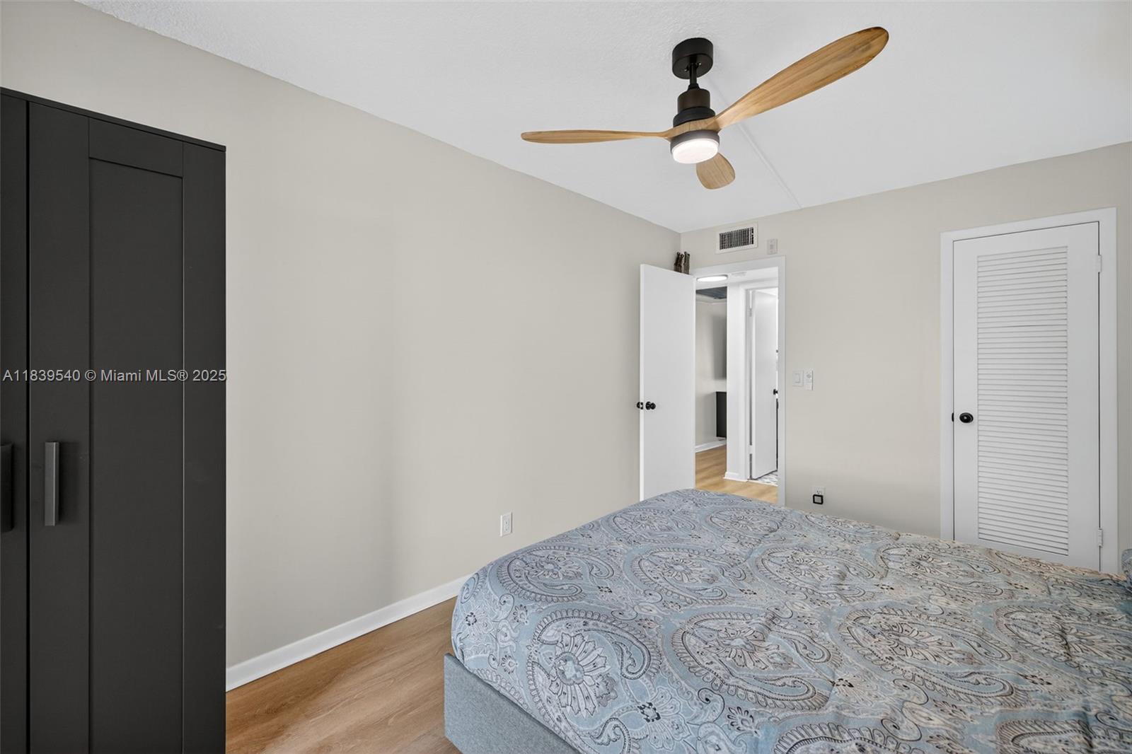 HARWOOD D CONDO - Residential