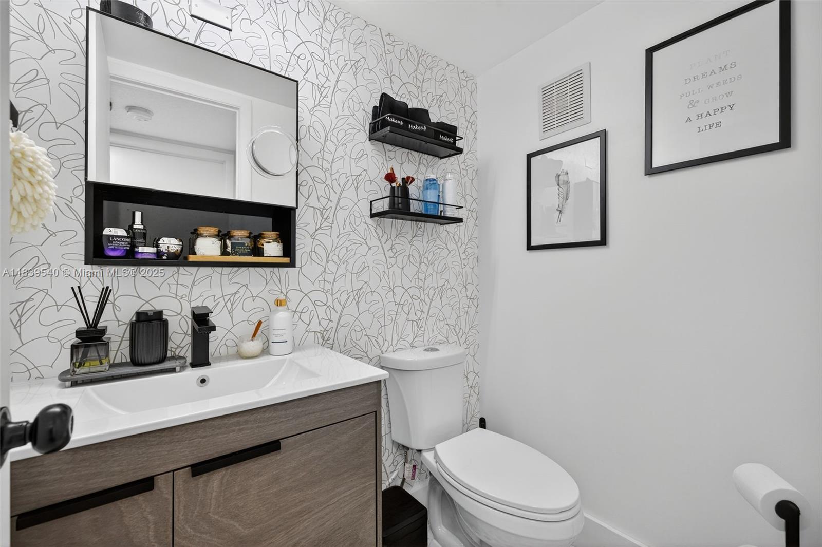 HARWOOD D CONDO - Residential