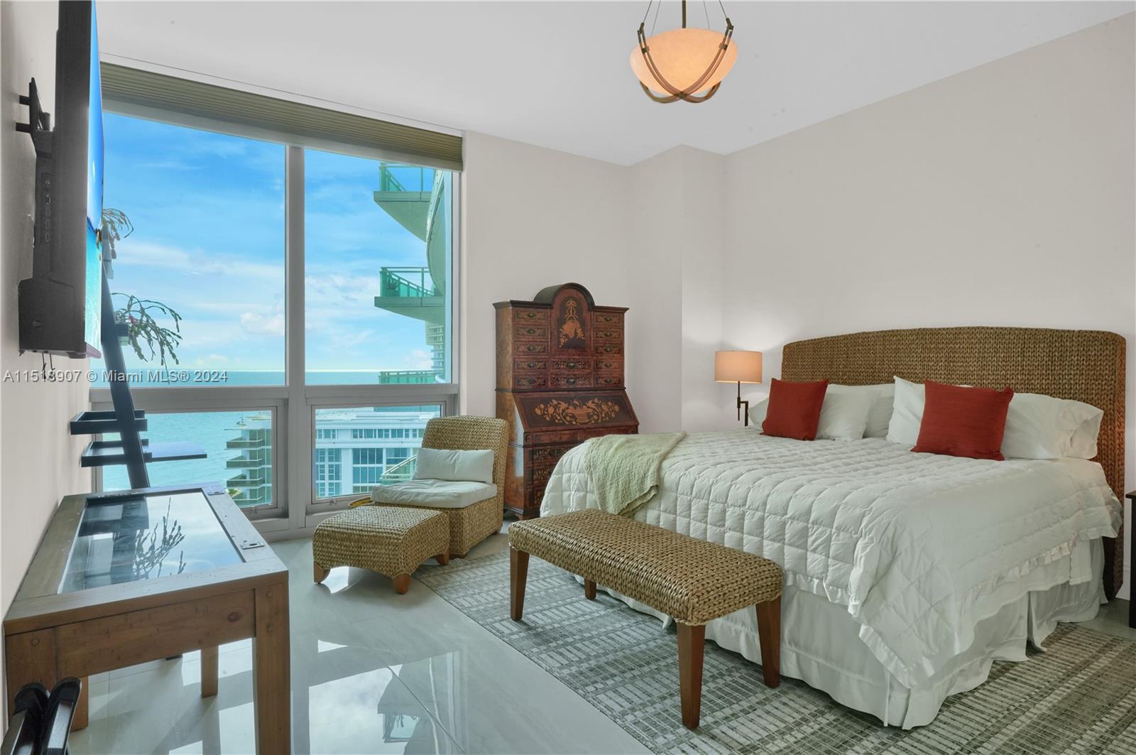 RESIDENCES AT ONE BAL HARB - Residential