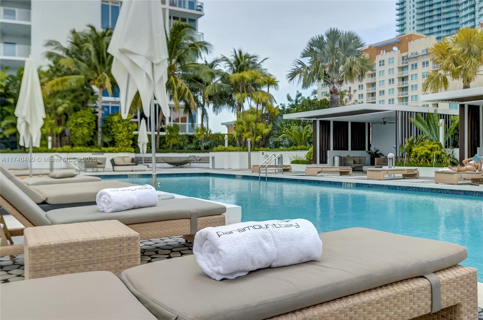 PARAMOUNT BAY CONDO - Residential