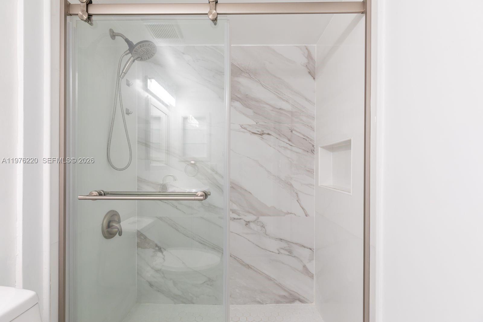 LAGO LINDO TOWNVILLAS CON - Residential Lease