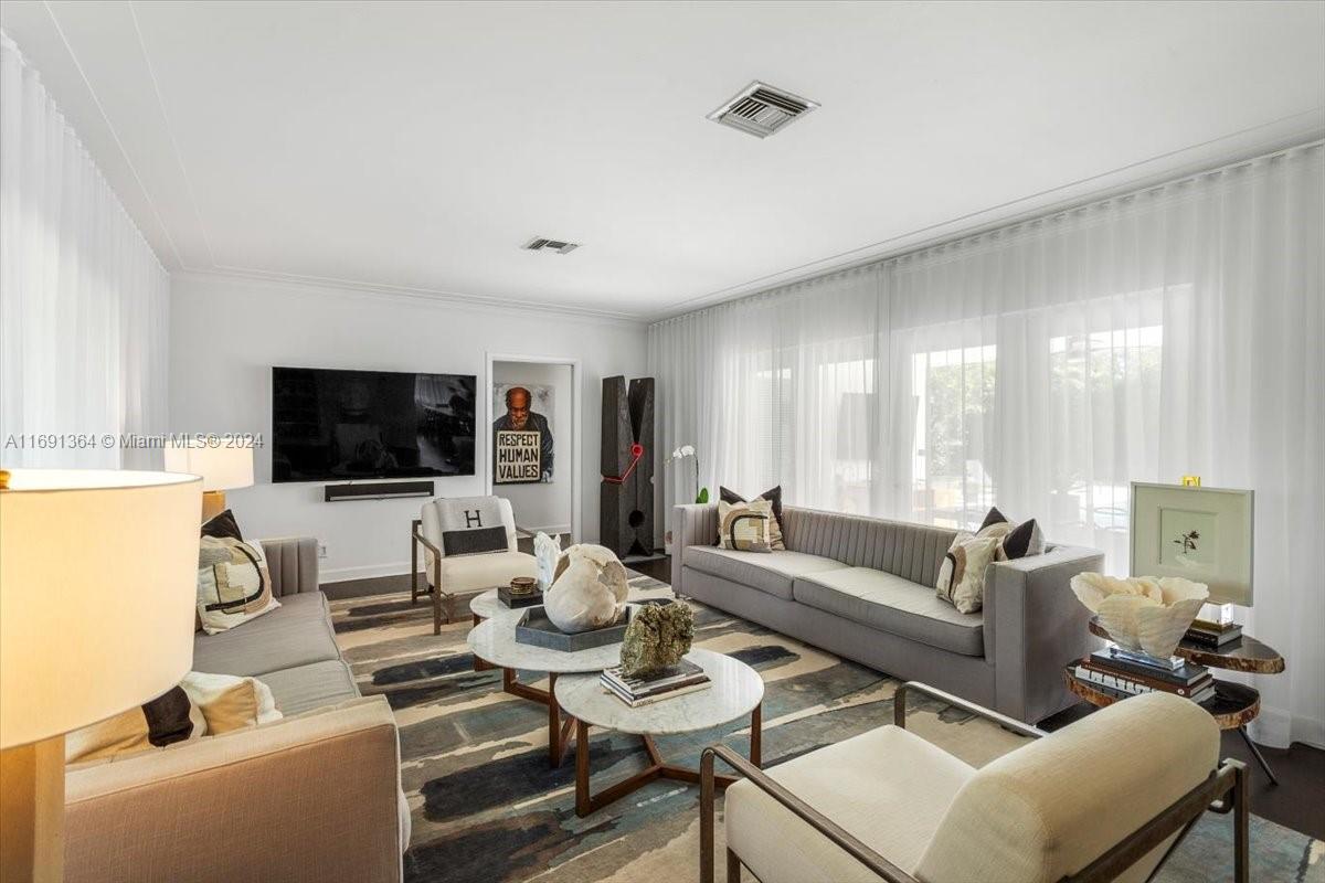 BAY POINT - Residential