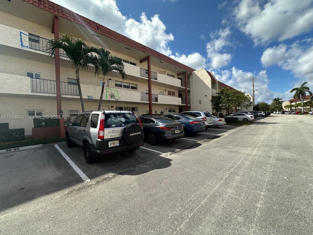 Photo of 8960 S Hollybrook Blvd #109, Pembroke Pines, FL 33025 (MLS # A11968832)