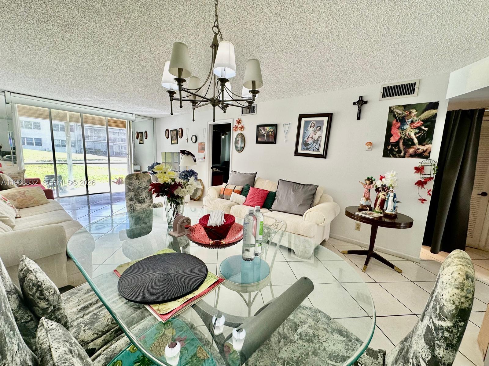 HOLLYBROOK GOLF AND TENNIS - Residential