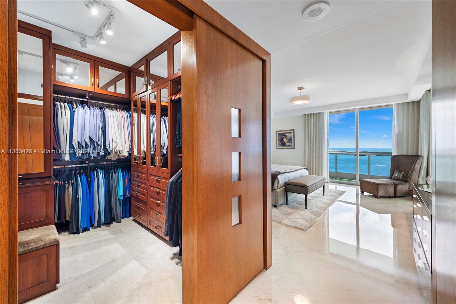 JADE RESIDENCES AT BRICKE - Residential