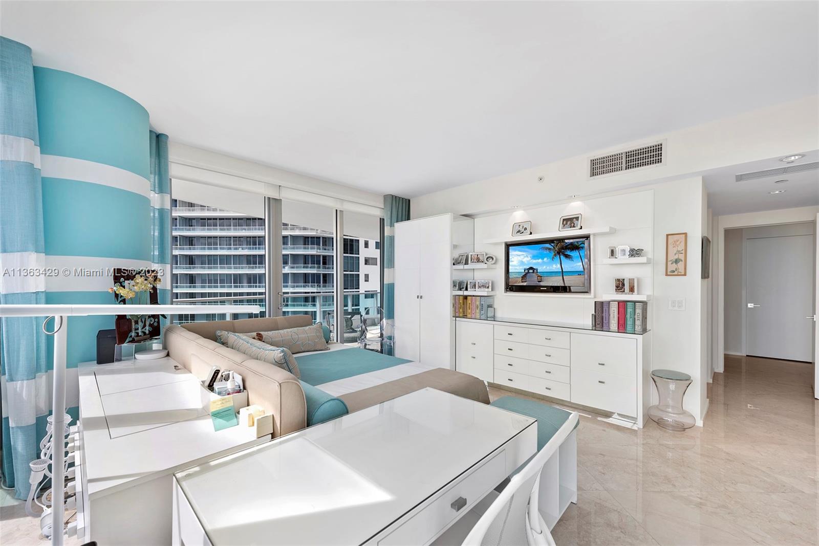 JADE RESIDENCES AT BRICKE - Residential