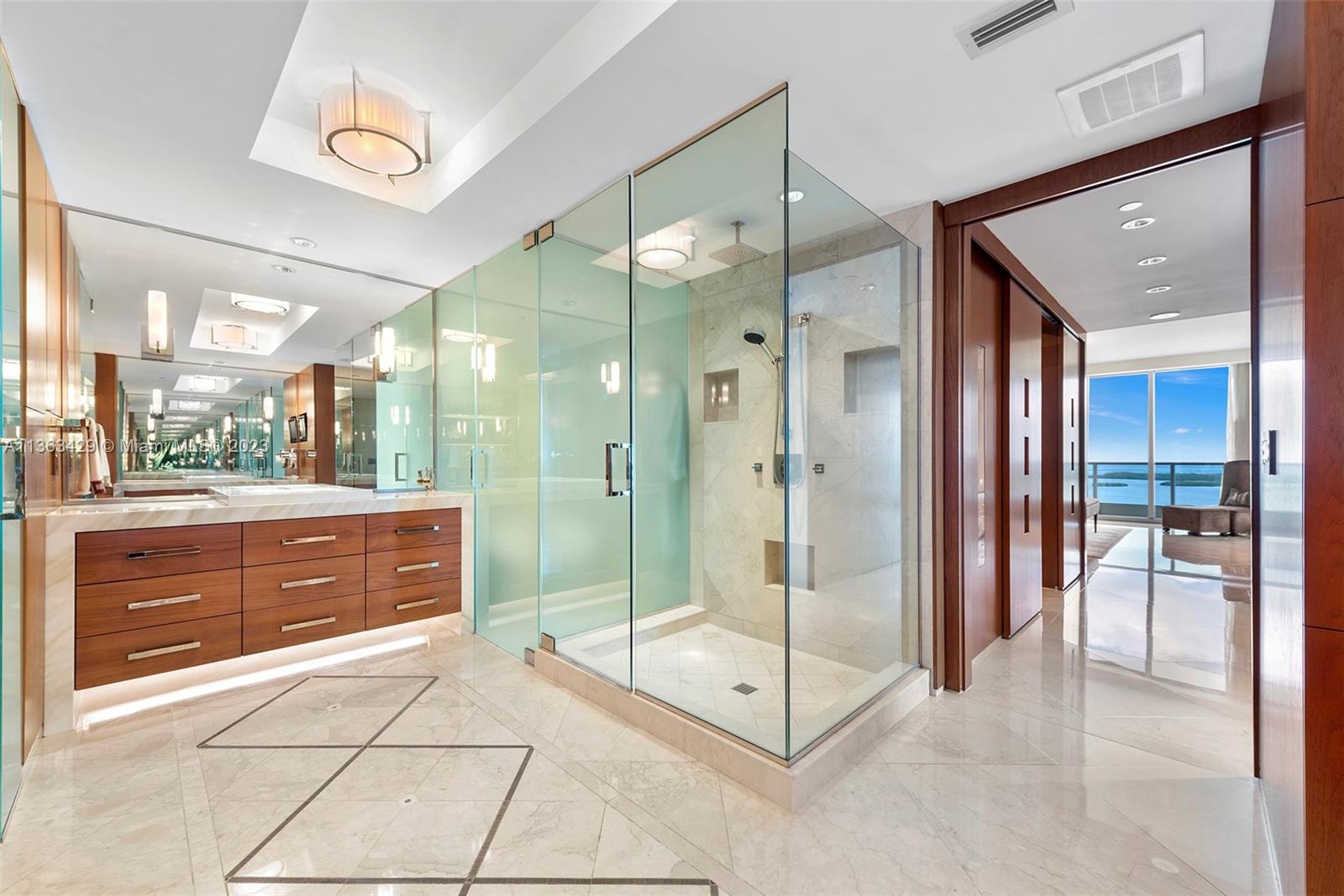 JADE RESIDENCES AT BRICKE - Residential