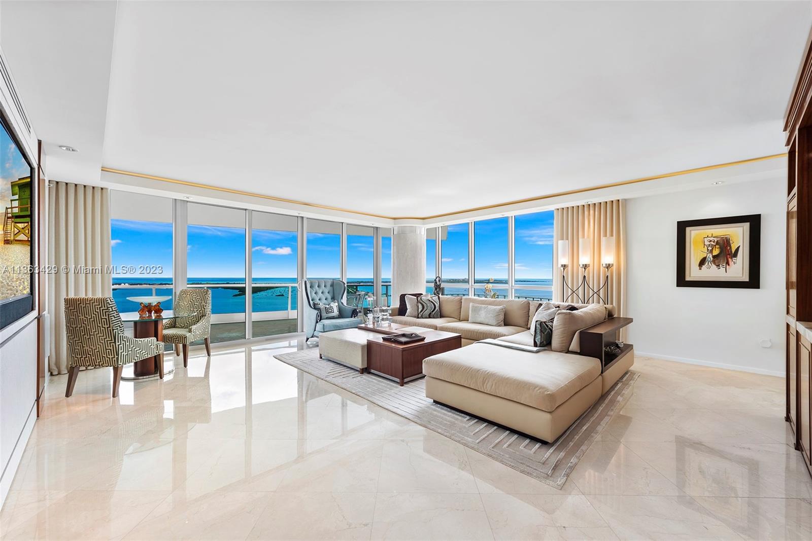 JADE RESIDENCES AT BRICKE - Residential