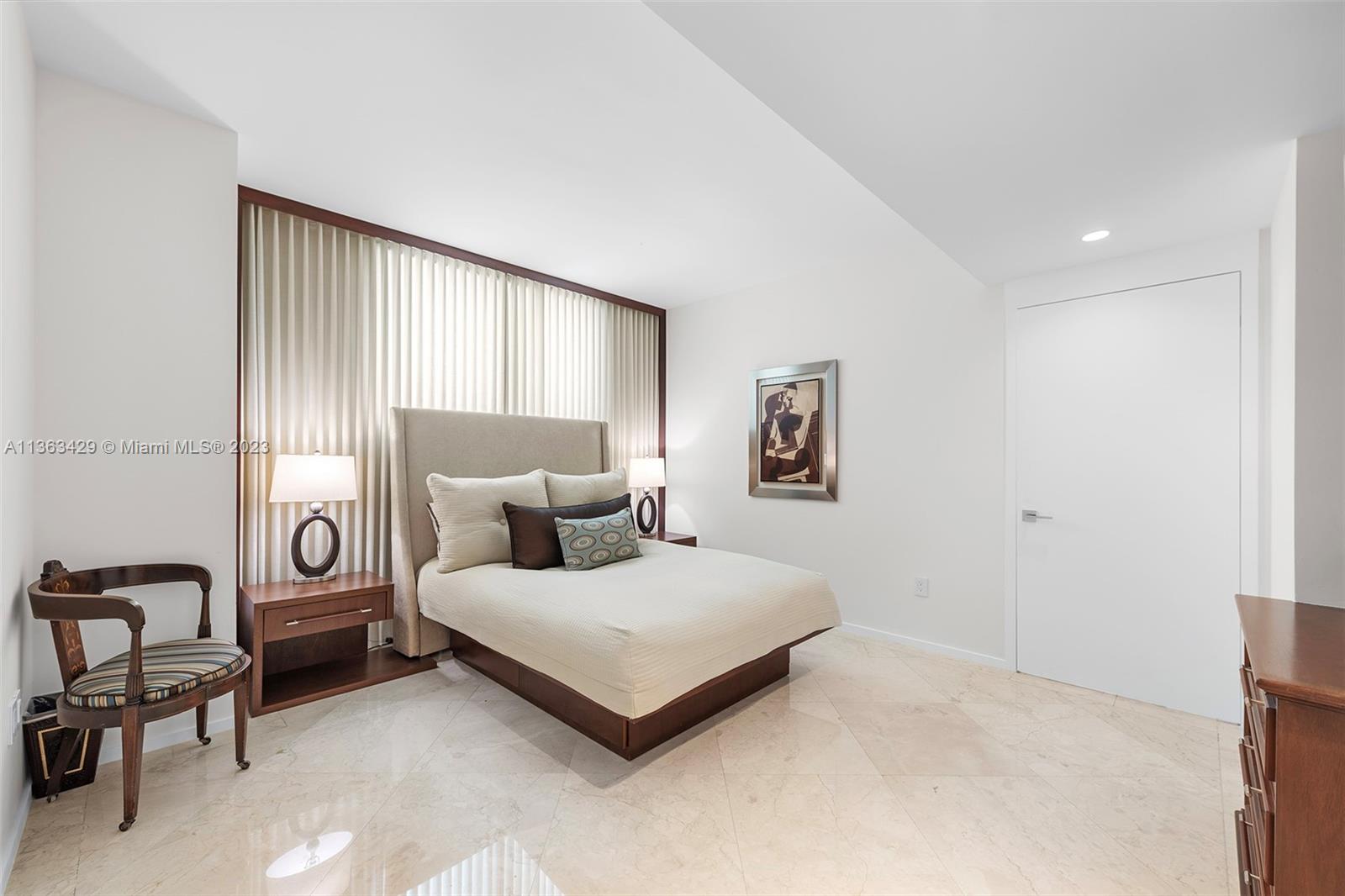 JADE RESIDENCES AT BRICKE - Residential