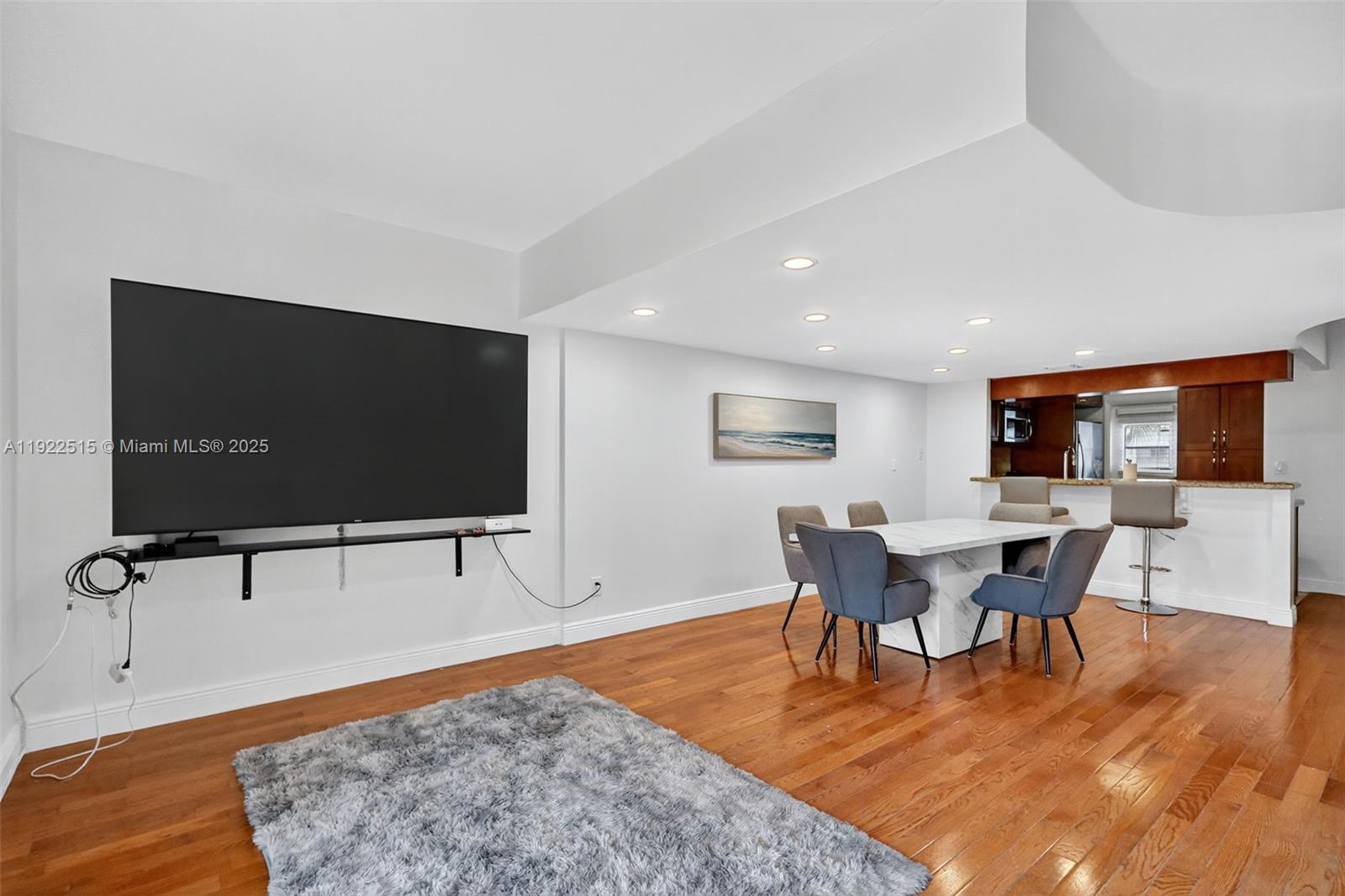 SANDPIPER CONDO - Residential