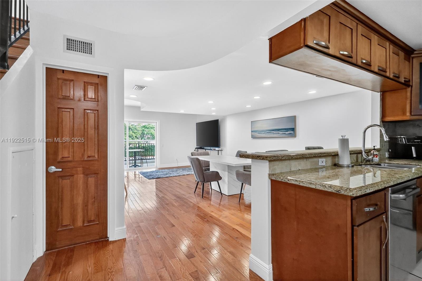 SANDPIPER CONDO - Residential