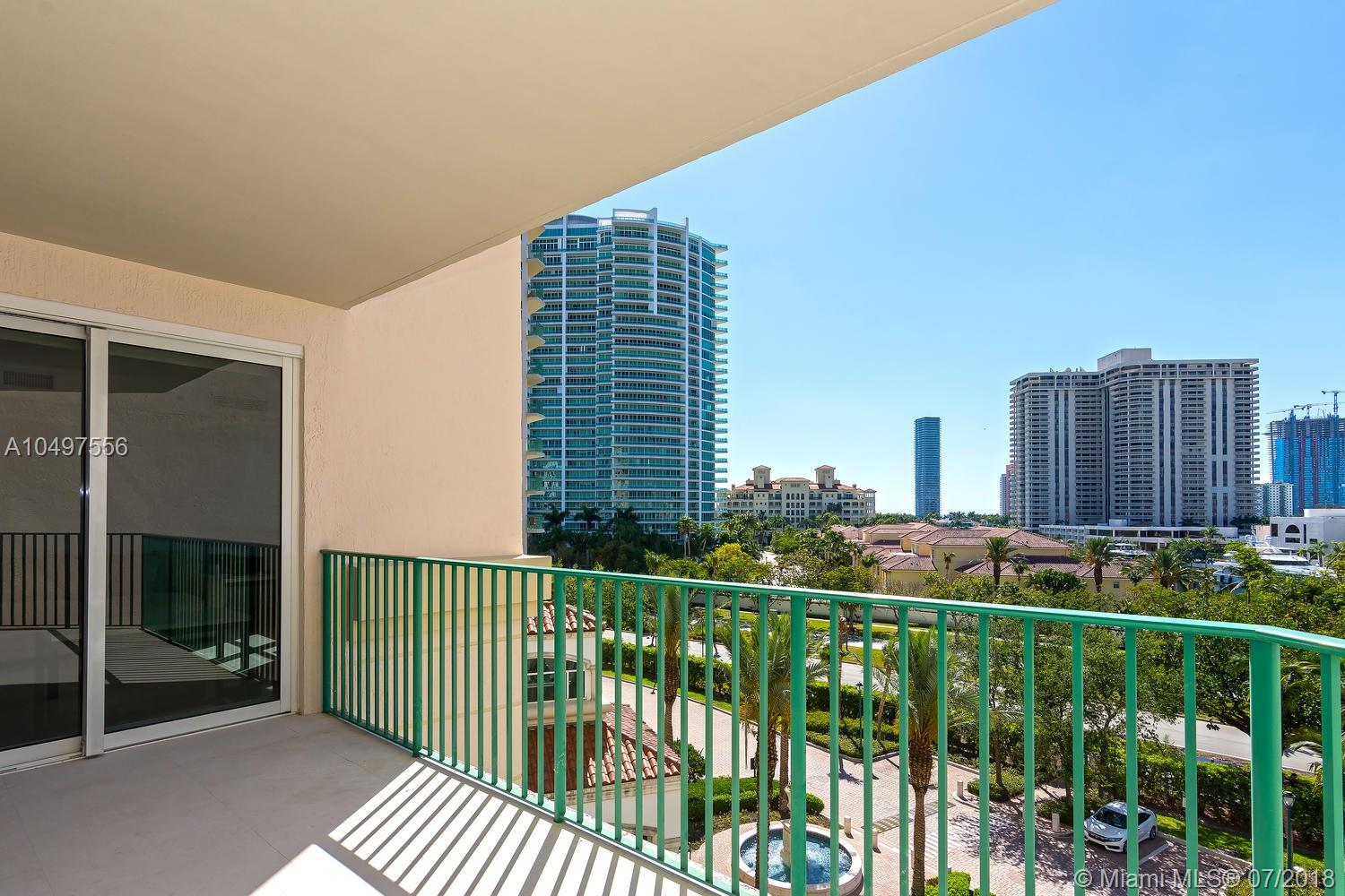 TURNBERRY VILLAGE - Residential Lease