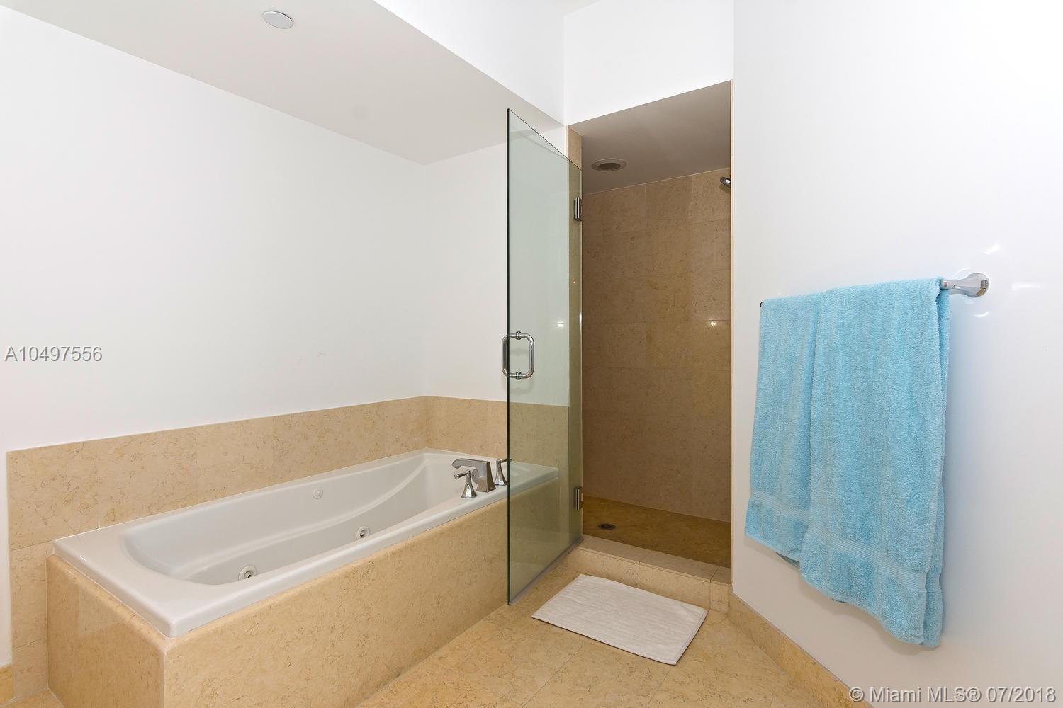 TURNBERRY VILLAGE - Residential Lease