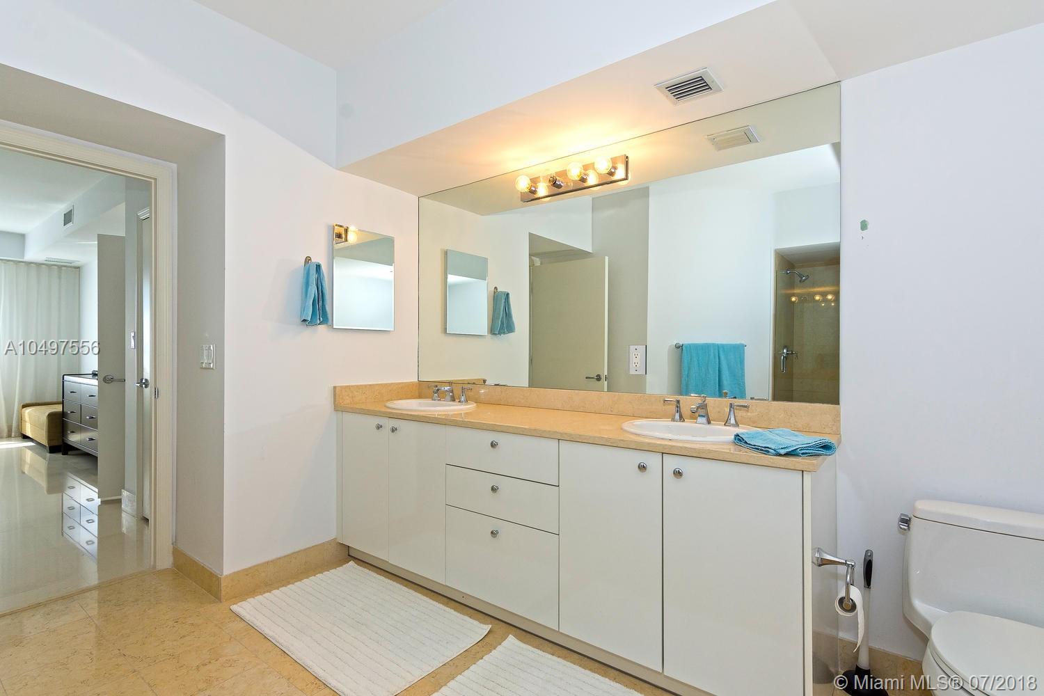 TURNBERRY VILLAGE - Residential Lease