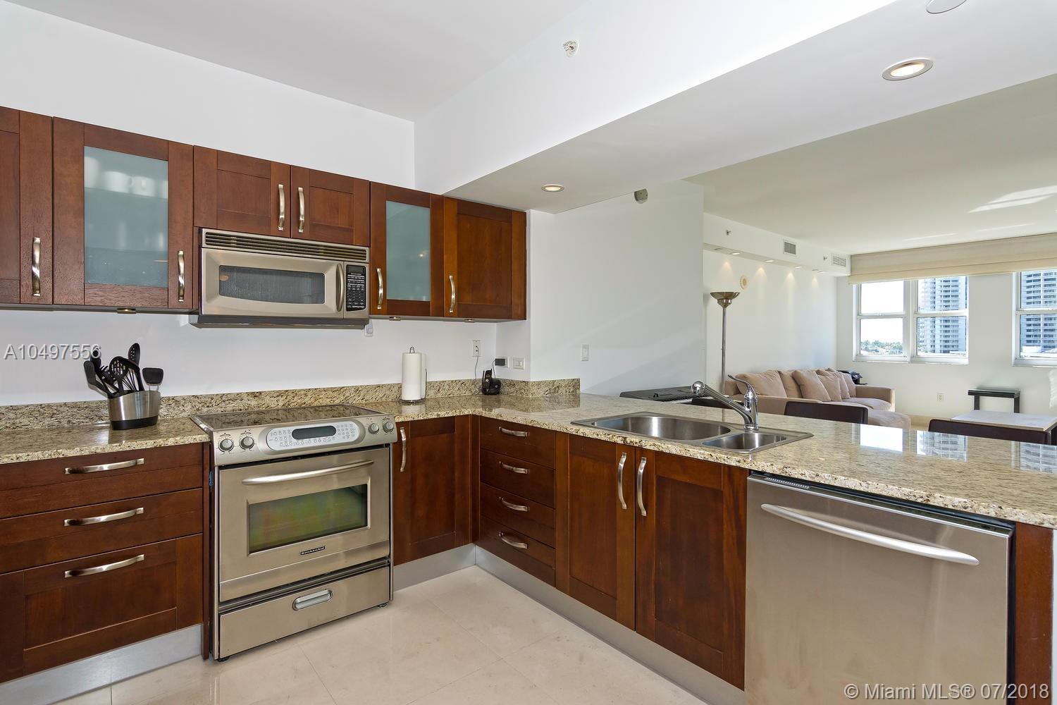 TURNBERRY VILLAGE - Residential Lease