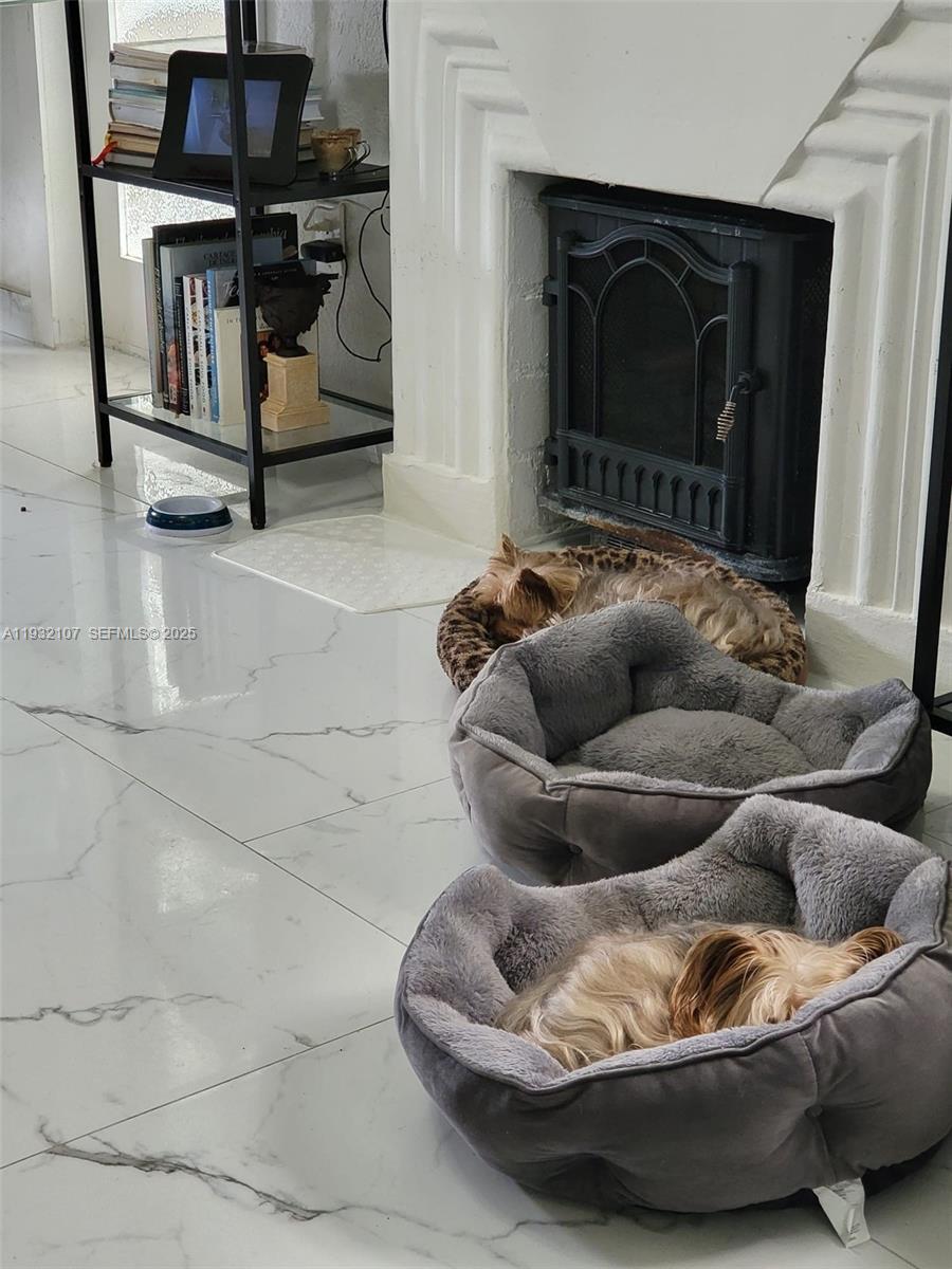 DIXIE MANOR - Residential Income