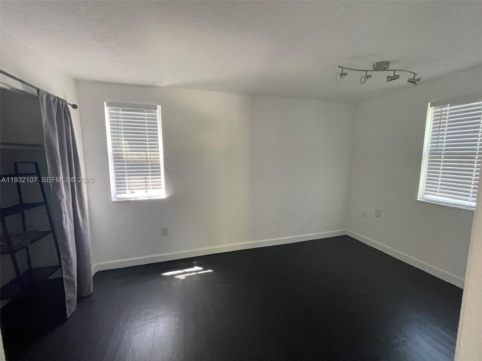 DIXIE MANOR - Residential Income