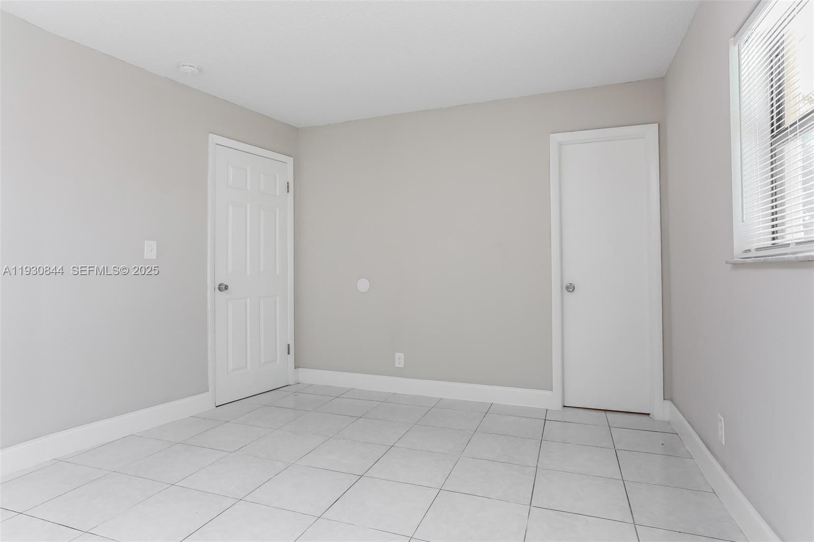 LAUDERDALE NORTH PARK - Residential Lease