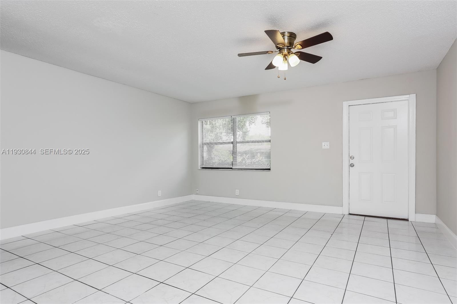 LAUDERDALE NORTH PARK - Residential Lease