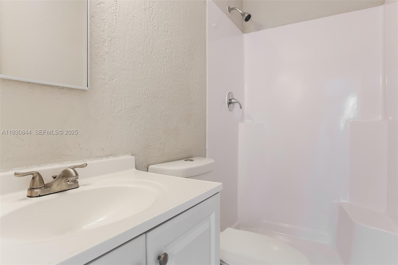 LAUDERDALE NORTH PARK - Residential Lease