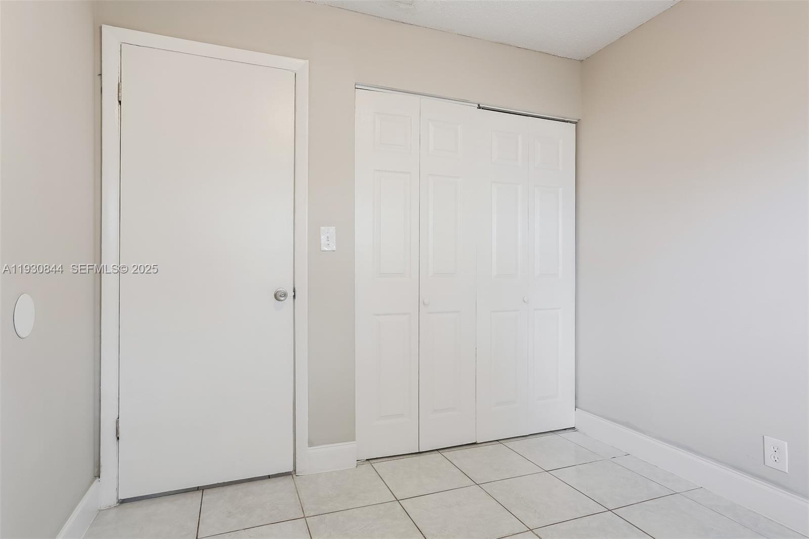 LAUDERDALE NORTH PARK - Residential Lease