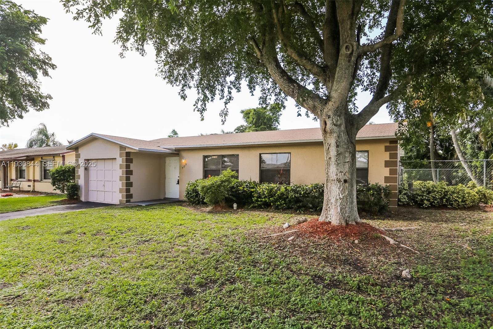 LAUDERDALE NORTH PARK - Residential Lease