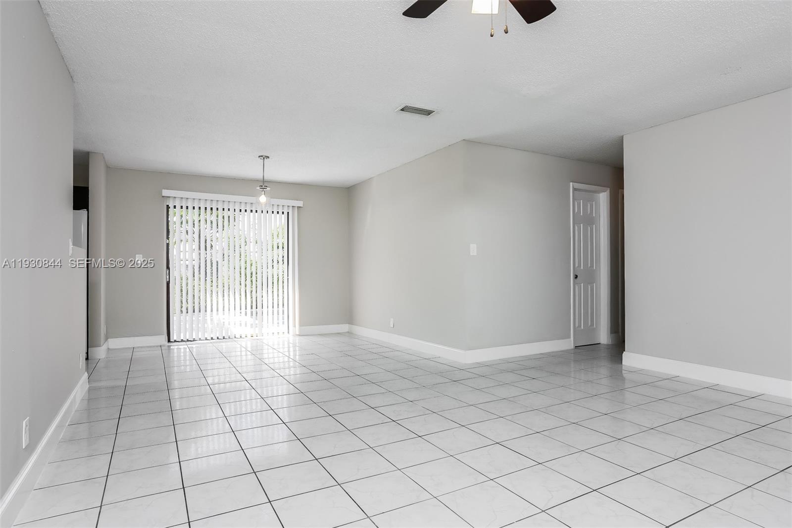 LAUDERDALE NORTH PARK - Residential Lease