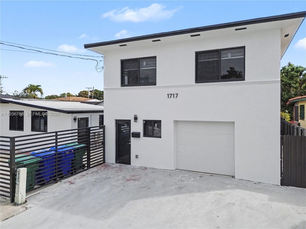 Photo of 2490 SW 17th St, Miami, FL 33145 (MLS # A11956758)