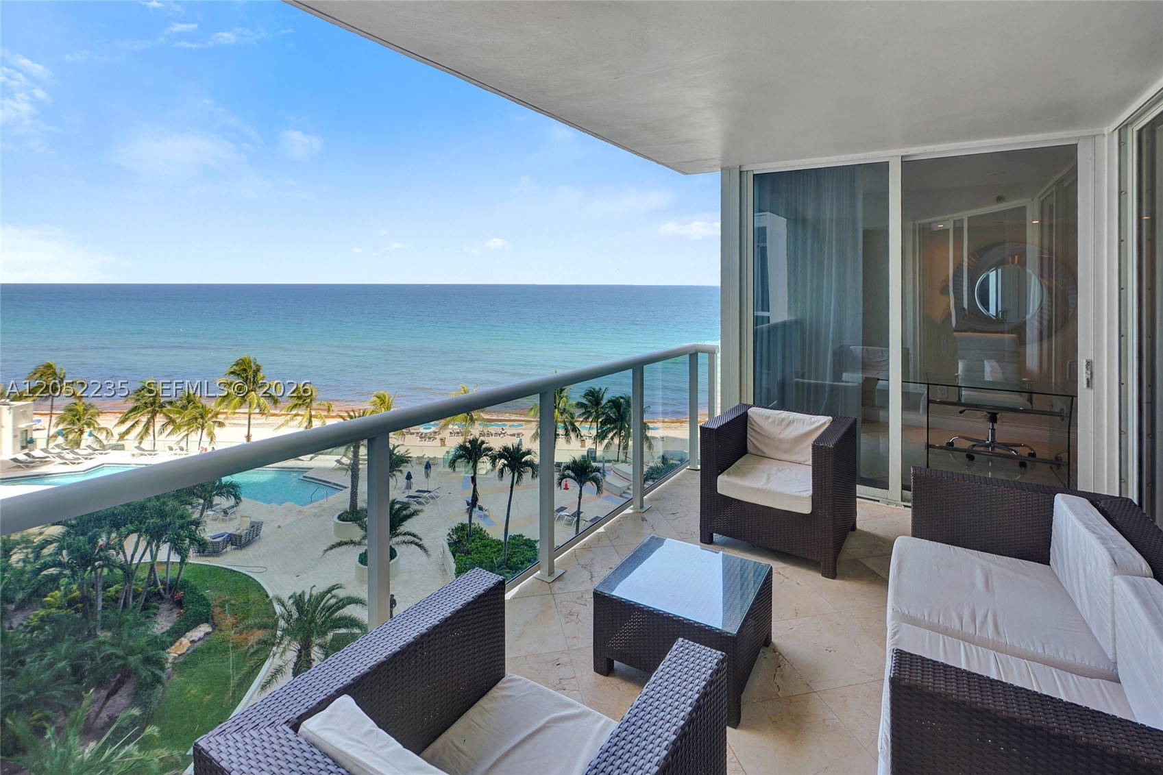 19111 Collins Ave 607