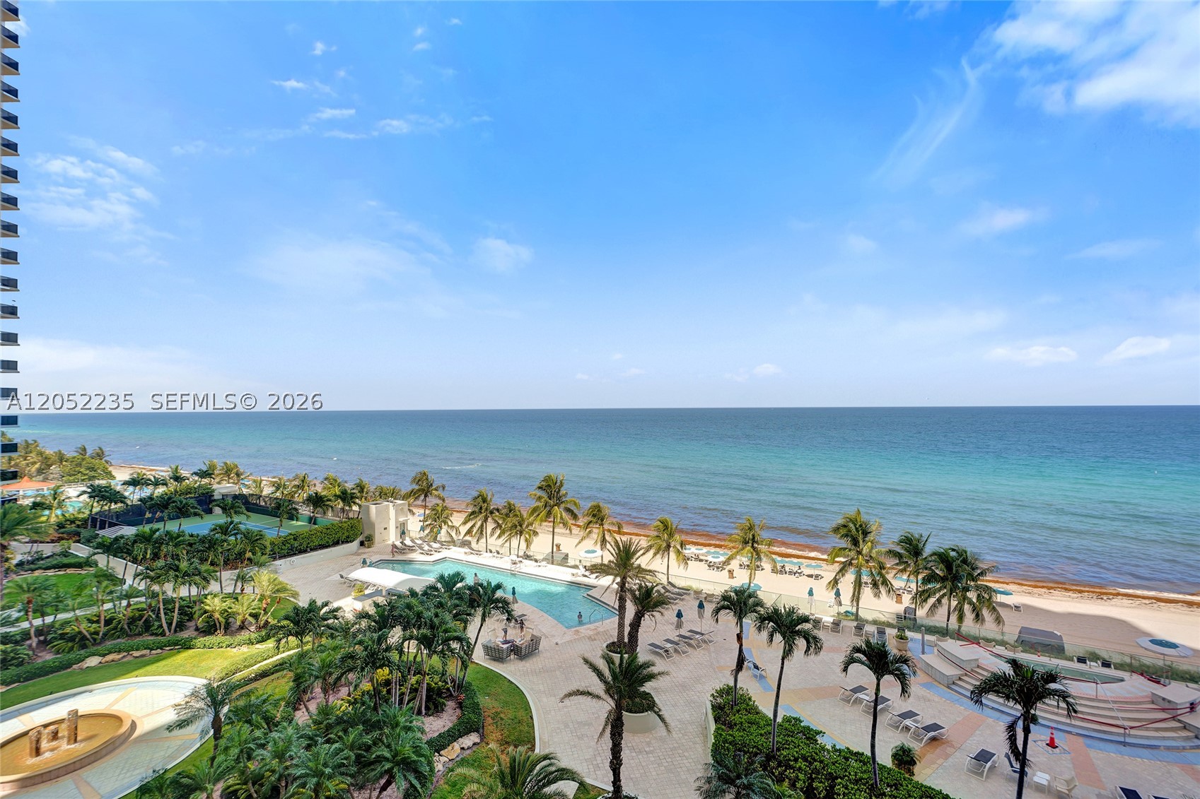 19111 Collins Ave 607