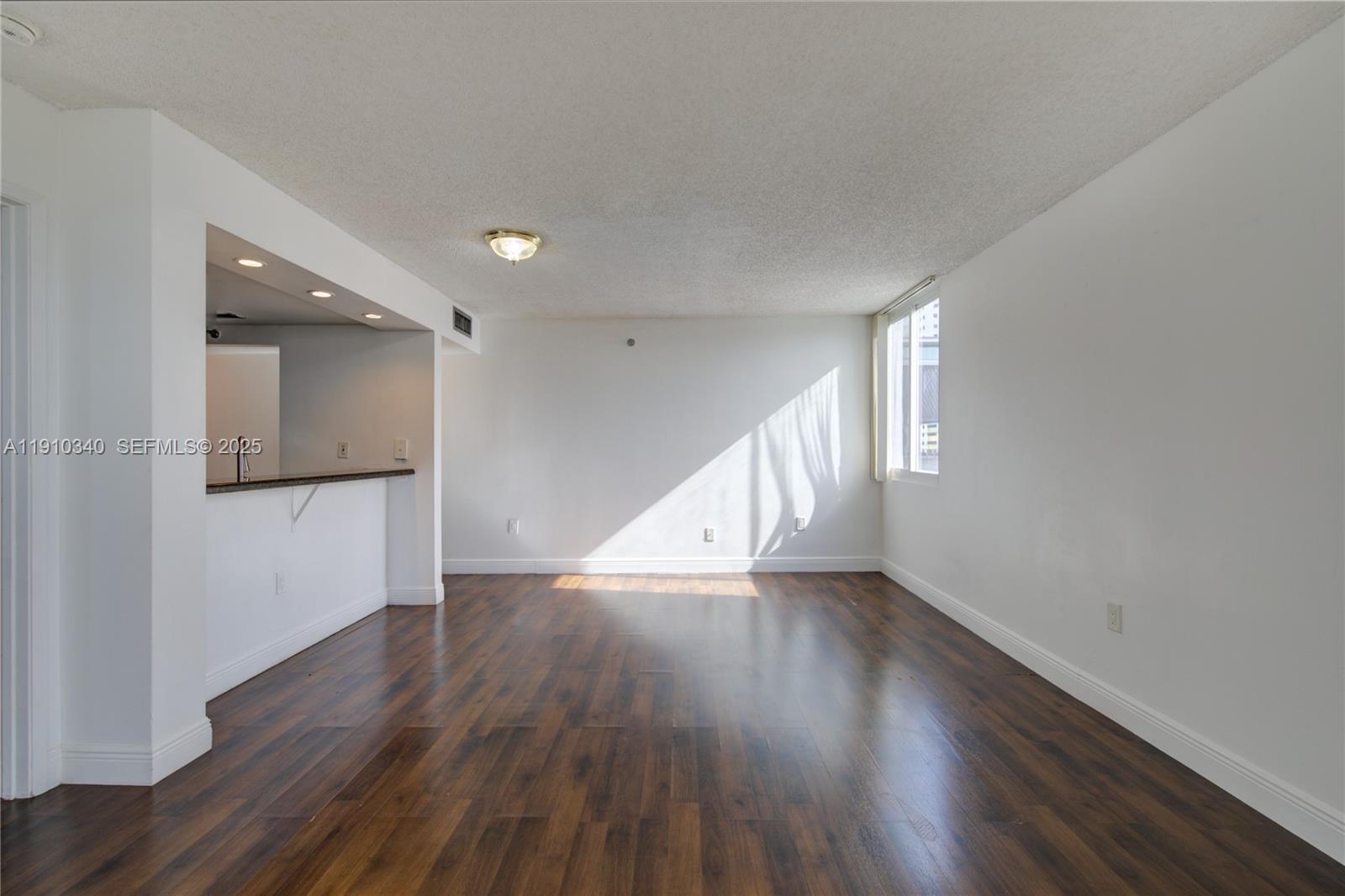 850 N Miami Ave W-608