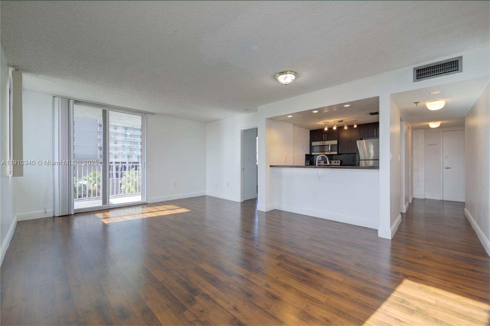 MADISON DOWNTOWN CONDO - Residential Lease