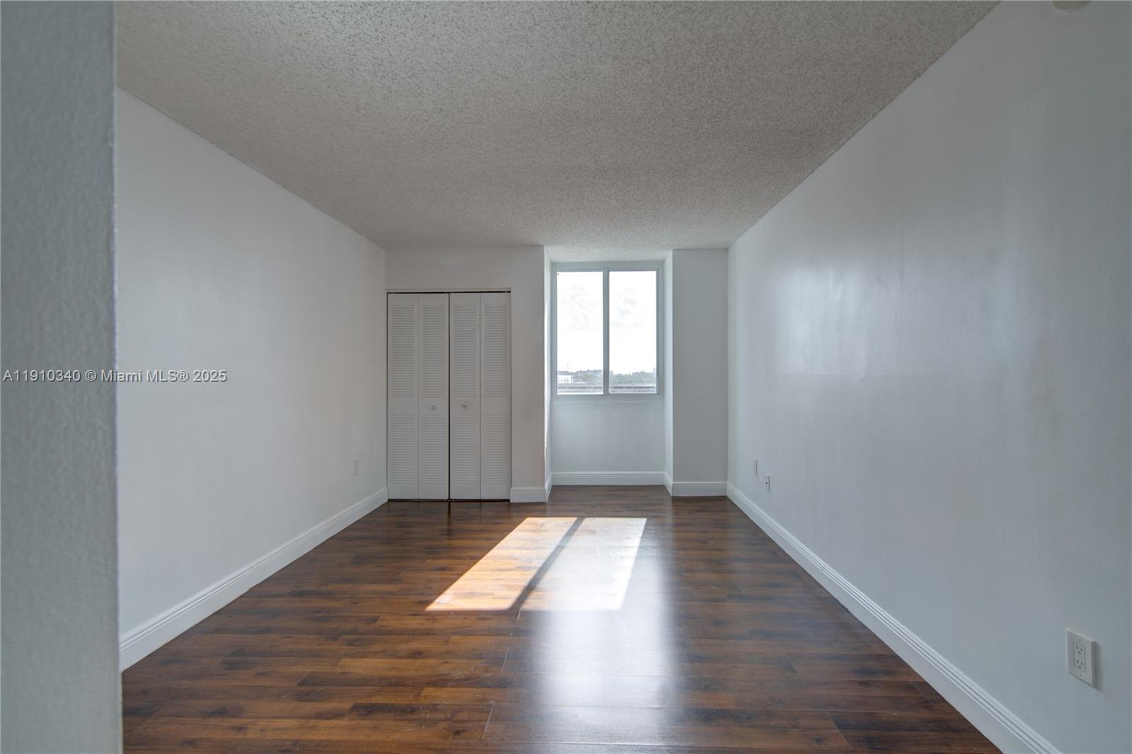 MADISON DOWNTOWN CONDO - Residential Lease