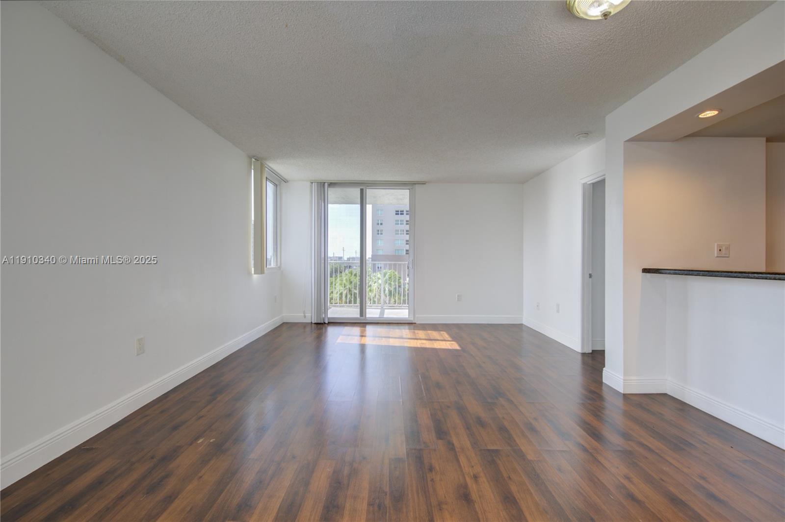 MADISON DOWNTOWN CONDO - Residential Lease