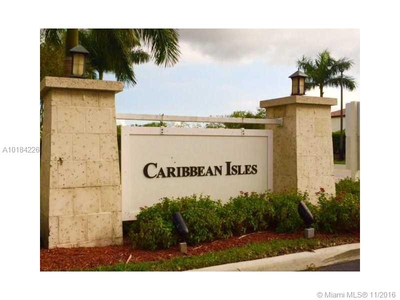 Beautiful & quiet community! The community offers clubhouse with pool and gym. Close to Baptist Hospital, schools, shopping, restaurants and Turnpike. 2 bed 2 bath apartment with a cozy patio. Minutes away from Turnpike Exit 2