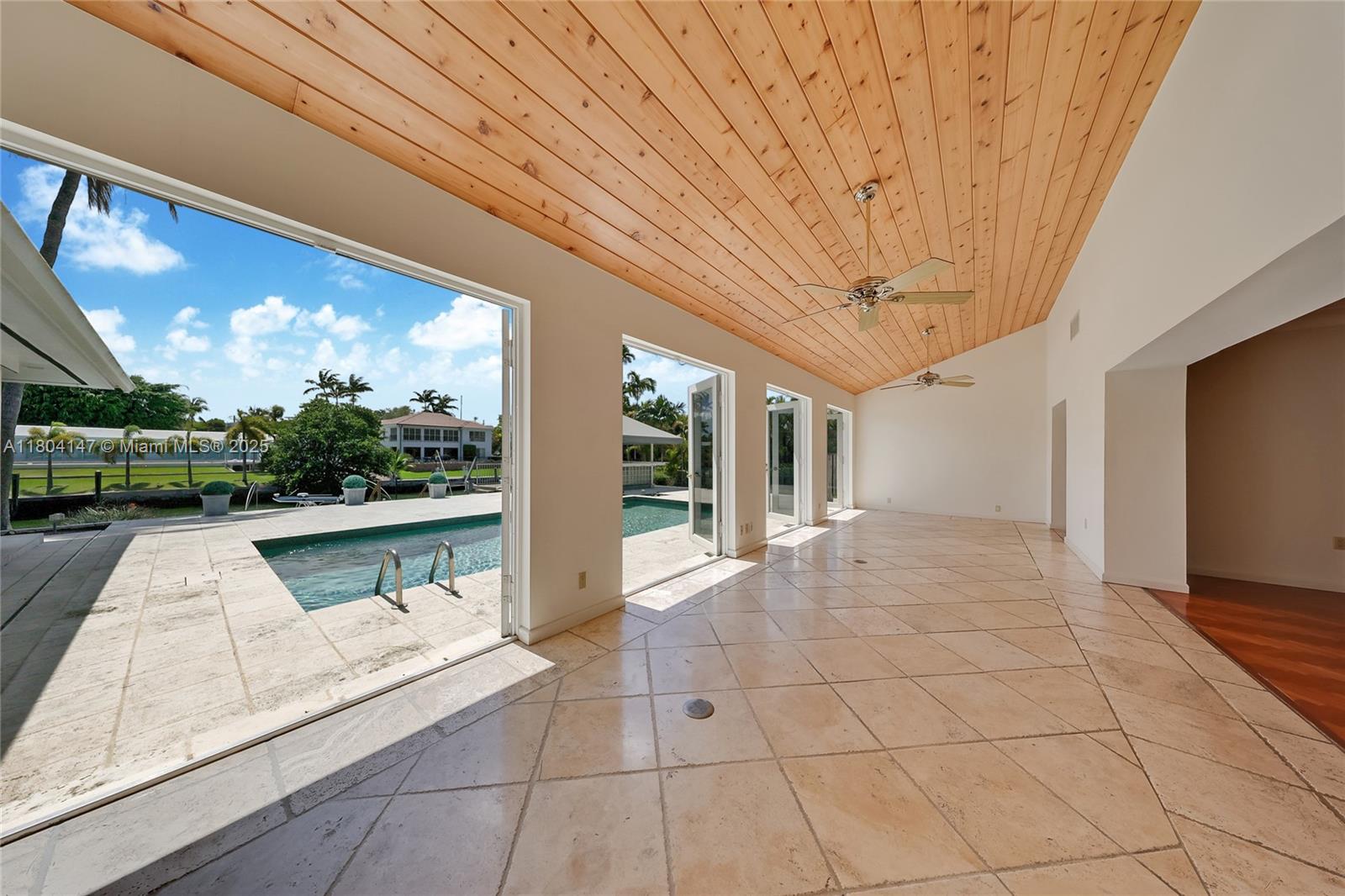 RIVIERA WATERWAYS - Residential